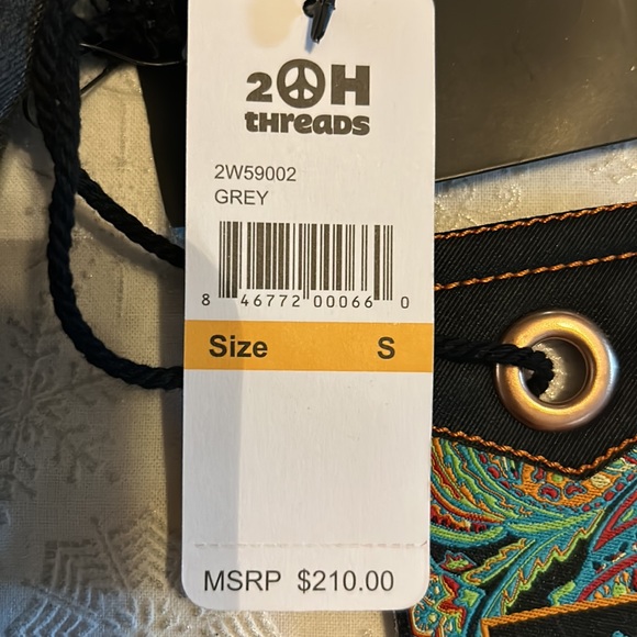 NWT 2OH threads top - Picture 2 of 12